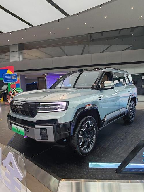成都青白江区万宏悦企业管理咨询比亚迪方程豹硬派越野的爆款，英菲尼迪35周年与你共成长
